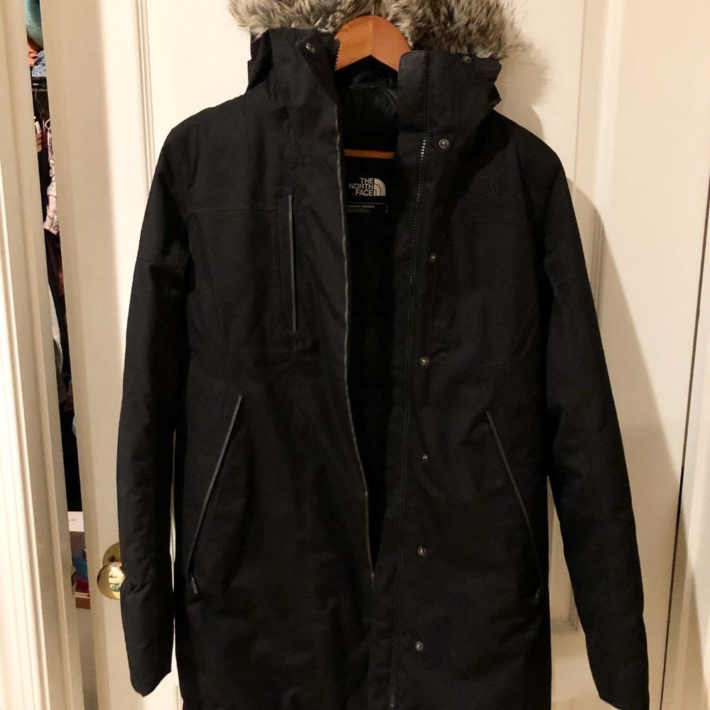 North Face Women's Black Parka